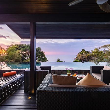 Villa Yang, Private Oceanfront Villa, カマラビーチ エクステリア 写真