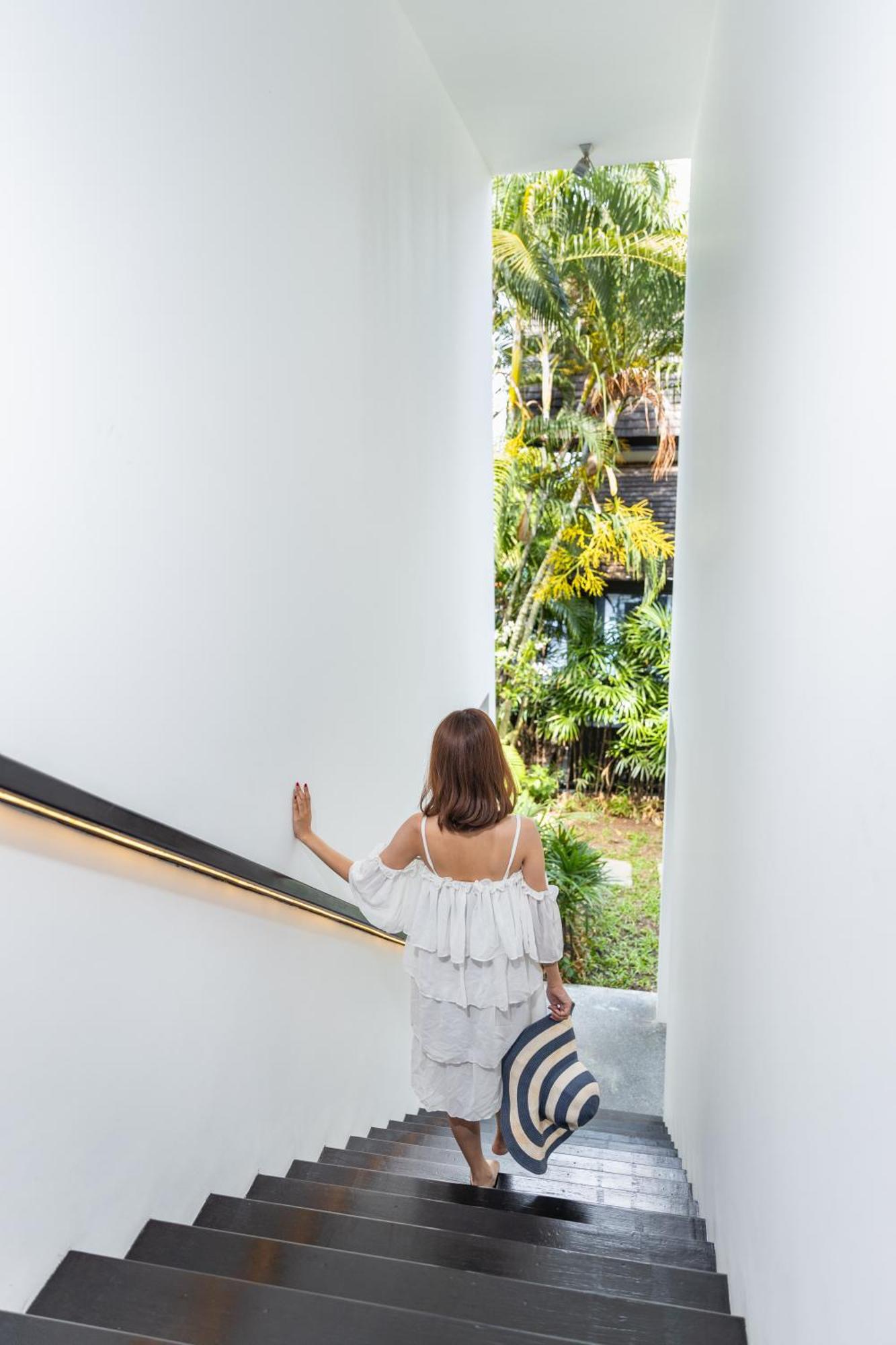 Villa Yang, Private Oceanfront Villa, カマラビーチ エクステリア 写真